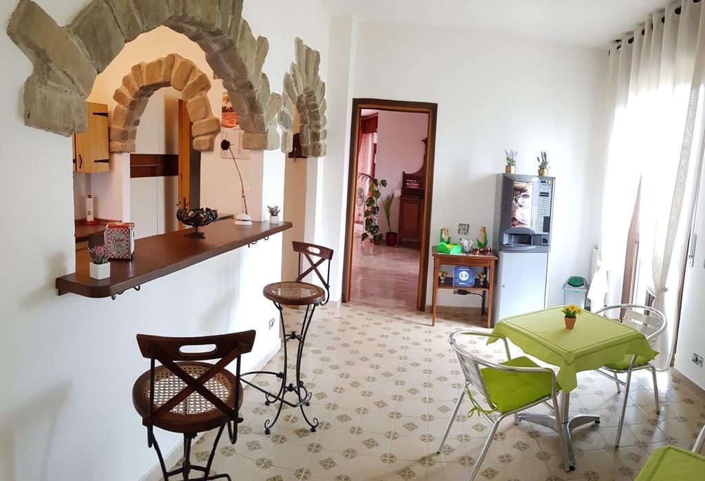 B&B Villa Mirella Casnate Con Bernate Exterior foto